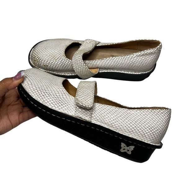 Alegria Mary Jane Leather Shoes Ivory Snakeskin Embossed EU 36 US 6/6.5 - Picture 1 of 6